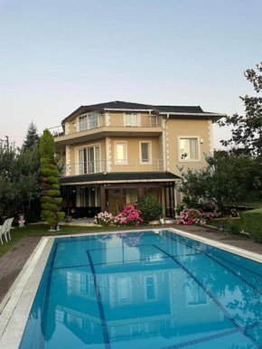 Villa Elegance